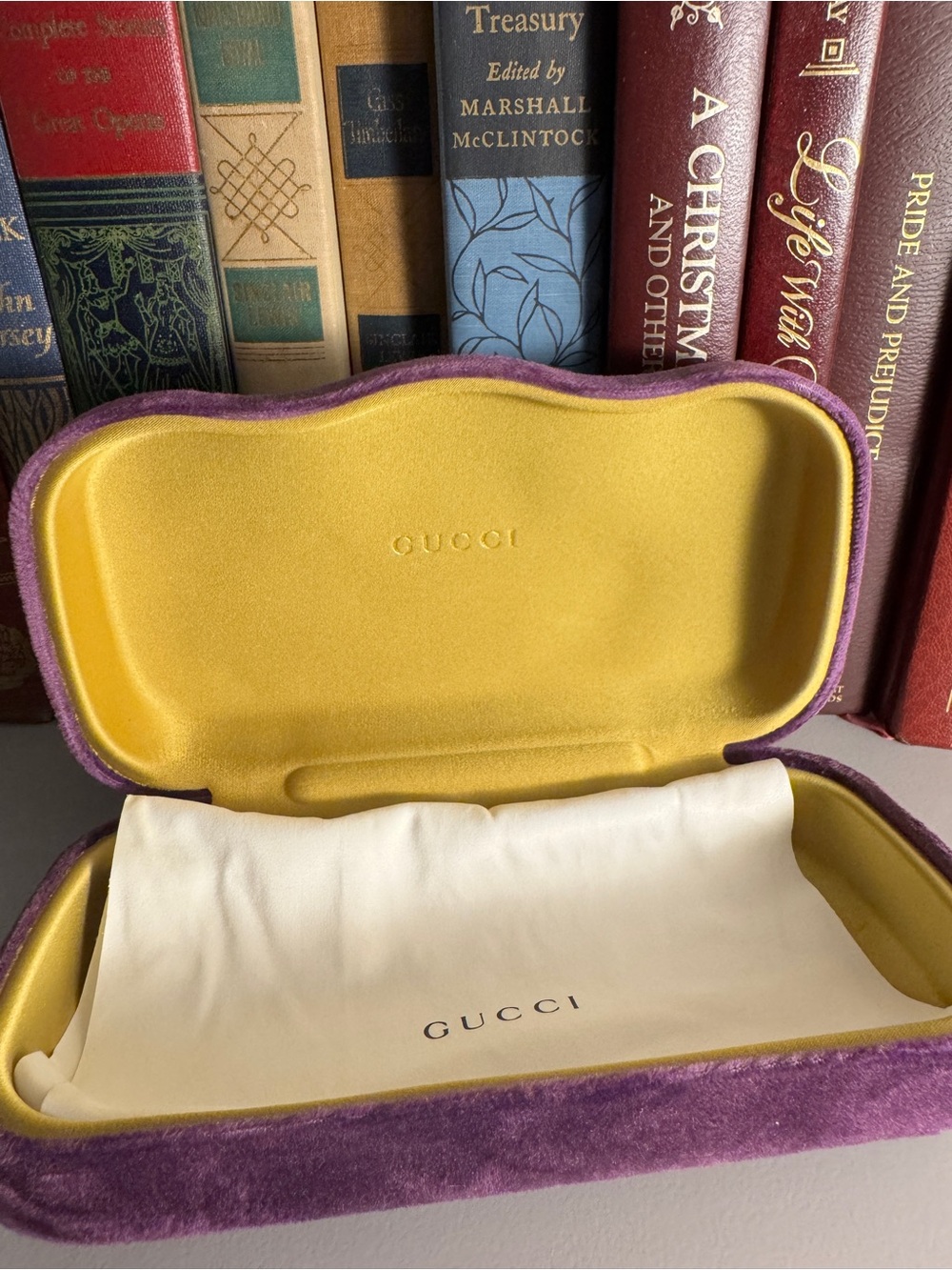 Gucci Purple Velvet Sunglasses Eyeglasses Case Interior Dust Cloth